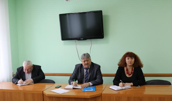 Апаратна нарада у голови Сватівської райдержадміністрації Апаратна нарада у голови Сватівської райдержадміністрації