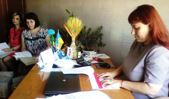 Засідання комісії з розгляду питань щодо призначення (відновлення) соціальних виплат внутрішньо переміщеним особам Засідання комісії з розгляду питань щодо призначення (відновлення) соціальних виплат внутрішньо переміщеним особам