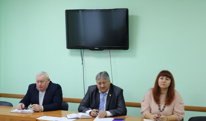 У райдержадміністрації пройшла чергова апаратна нарада У райдержадміністрації пройшла чергова апаратна нарада