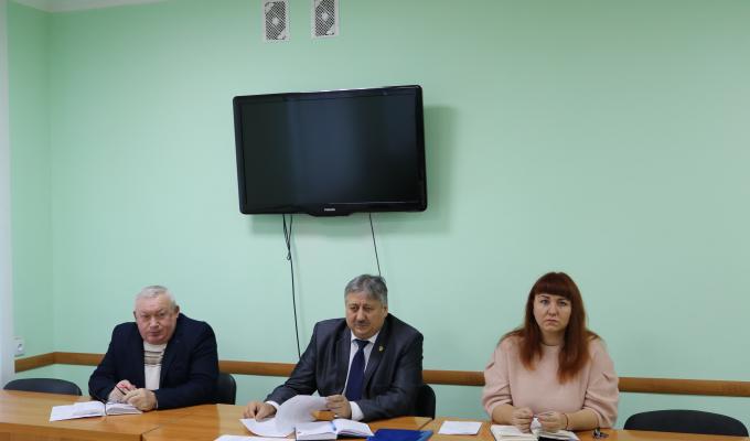 Робочий тиждень розпочався з апаратної наради Робочий тиждень розпочався з апаратної наради