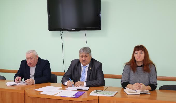 У райдержадміністрації пройшла чергова апаратна нарада У райдержадміністрації пройшла чергова апаратна нарада