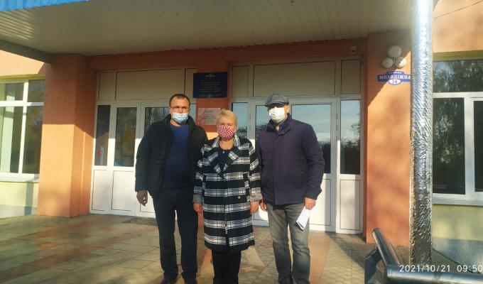 21 жовтня голова Сватівської райдержадміністрації Олег Сліпець відвідав Коломийчиську територіальну громаду 21 жовтня голова Сватівської райдержадміністрації Олег Сліпець відвідав Коломийчиську територіальну громаду
