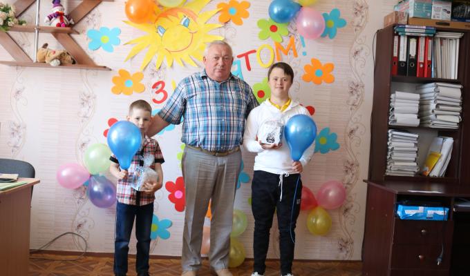 «Сонцем зігріті зростають наші діти»: день захисту дітей на Сватівщині «Сонцем зігріті зростають наші діти»: день захисту дітей на Сватівщині