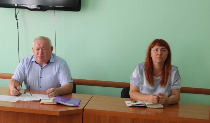 У райдержадміністрації відбулася щотижнева апаратна нарада У райдержадміністрації відбулася щотижнева апаратна нарада