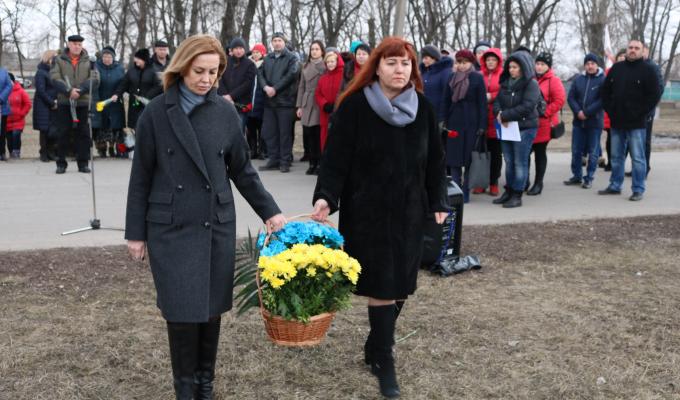 У Сватівському районі вшанували пам'ять Великого Кобзаря У Сватівському районі вшанували пам'ять Великого Кобзаря