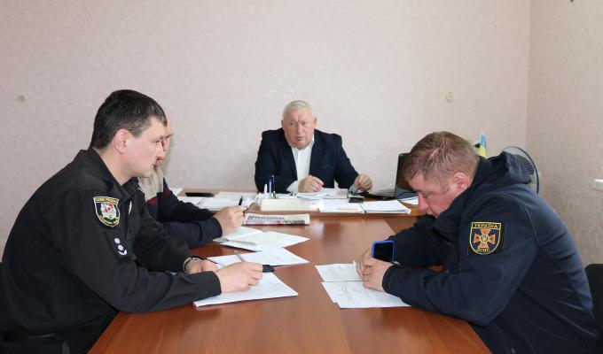 Обговорено питання підготовки до чергових виборів Президента України Обговорено питання підготовки до чергових виборів Президента України
