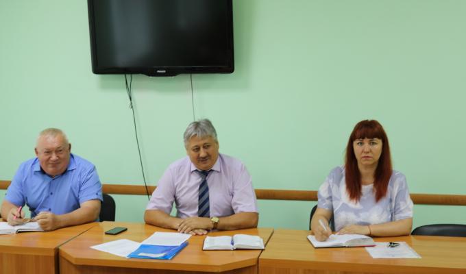 Голова райдержадміністрації Дмитро Мухтаров провів чергову апаратну нараду Голова райдержадміністрації Дмитро Мухтаров провів чергову апаратну нараду