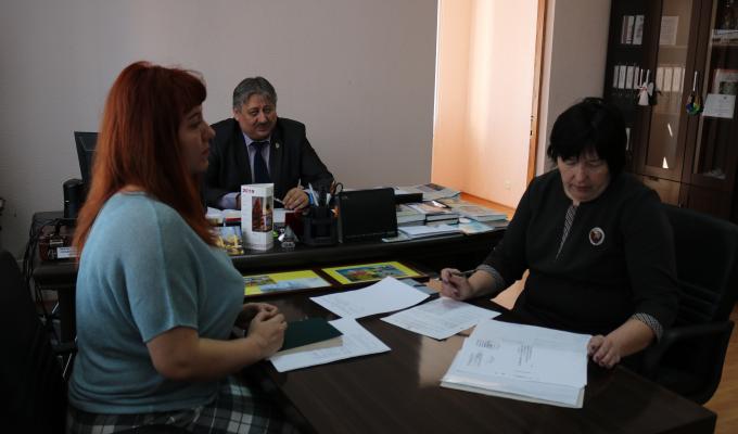 У райдержадміністрації обговорили питання дотримання соціальних гарантій стосовно оплати праці У райдержадміністрації обговорили питання дотримання соціальних гарантій стосовно оплати праці