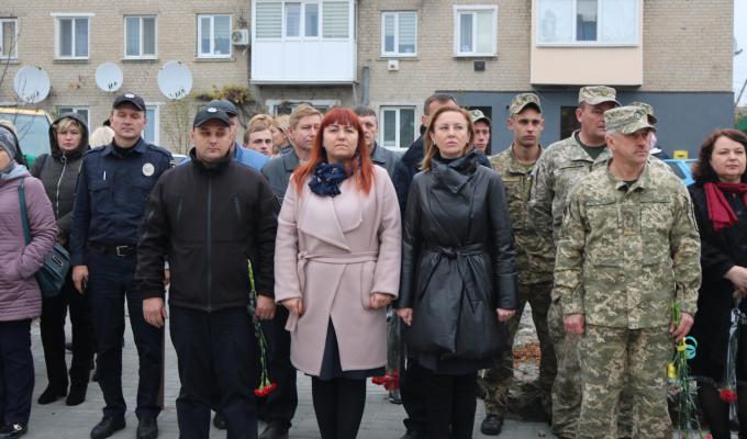 На Сватівщині вшанували пам'ять українців, загиблих у Другій світовій війні На Сватівщині вшанували пам'ять українців, загиблих у Другій світовій війні