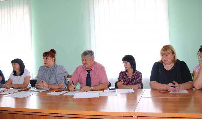 Питання захисту прав дітей - на контролі у райдержадміністрації Питання захисту прав дітей - на контролі у райдержадміністрації