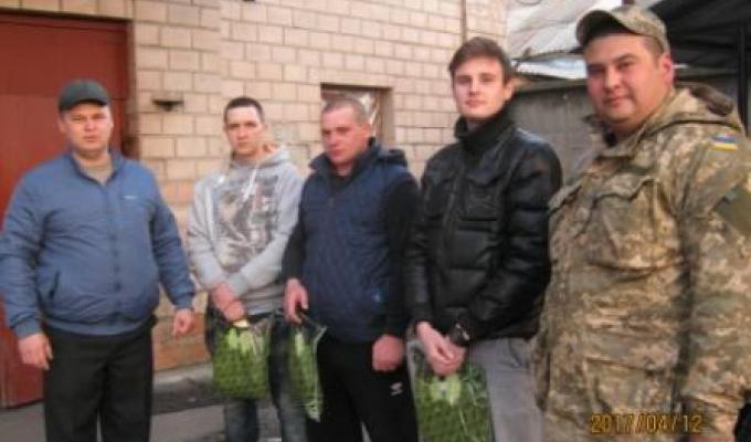 Юнаки Сватівщини вступили до лав Збройних Сил України Юнаки Сватівщини вступили до лав Збройних Сил України