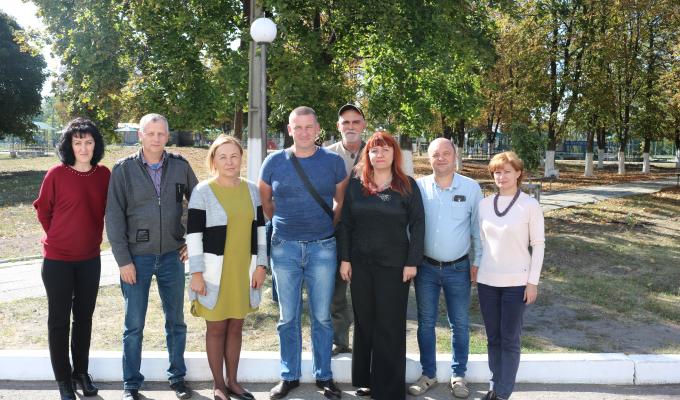 Запрошуємо на гастролі музичного гурту зі Львівщини Запрошуємо на гастролі музичного гурту зі Львівщини