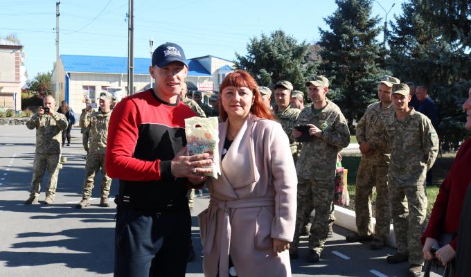 На Сватівщині пройшли змагання "Козацькі розваги" На Сватівщині пройшли змагання "Козацькі розваги"