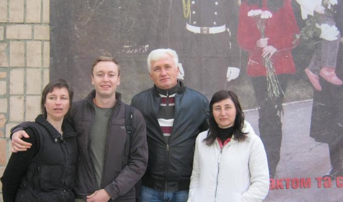 Завершується весняний призов громадян до лав Збройних Сил України. Ще один сватівчанин став на захист нашої Батьківщини Завершується весняний призов громадян до лав Збройних Сил України. Ще один сватівчанин став на захист нашої Батьківщини
