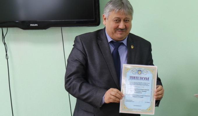 Апаратна нарада у голови райдержадміністрації: Сватівський район лідирує за підсумками оздоровлення дітей у 2018 році Апаратна нарада у голови райдержадміністрації: Сватівський район лідирує за підсумками оздоровлення дітей у 2018 році