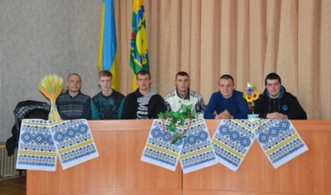 Відбулися святкові проводи призовників до лав Збройних Сил України Відбулися святкові проводи призовників до лав Збройних Сил України