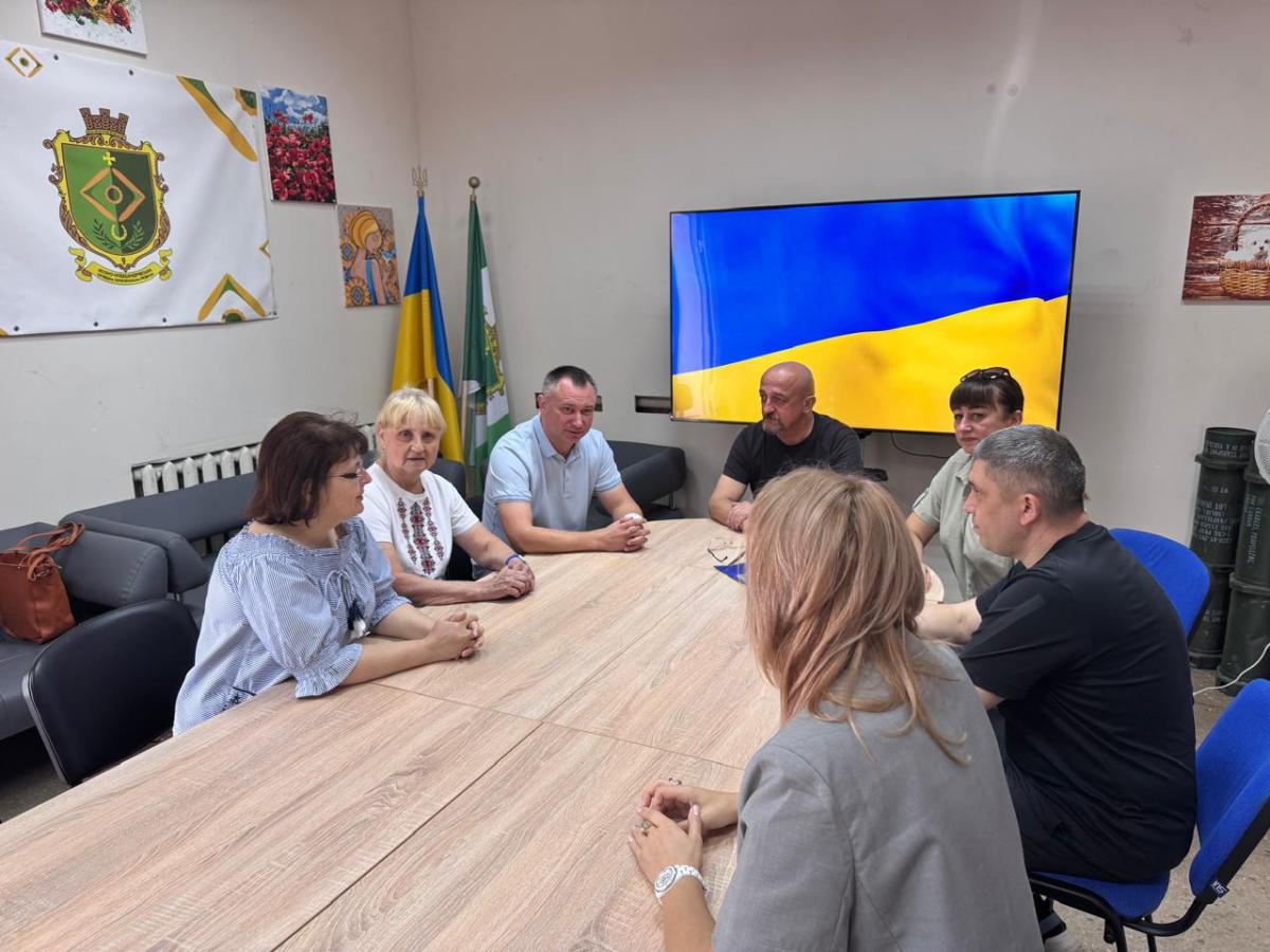 Олег Сліпець перевірив роботу Координаційного центру для ВПО Луганщини у м. Ірпінь