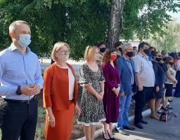 Цього тижня у навчальних закладах територіальних громад Сватівського району відбуваються урочистості з нагоди Свята останнього дзвоника