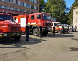 7 липня голова райдержадміністрації Олег Клименчуков відвідав Сватівське районне управління ГУ ДСНС України у Луганській області