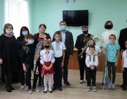Ніякими грошима не оцінити ваш батьківський подвиг, - Сергій Гайдай подякував прийомним батькам за посмішки їх вихованців 