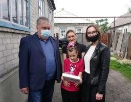 Хай дітвора у мирі лиш зростає, а Україна наша процвітає!