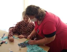 Як учні Сватівщини допомагають своїм одноліткам