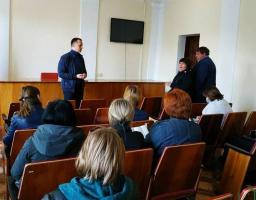 13 травня голова Сватівської райдержадміністрації Олег Клименчуков відвідав смт Білокуракине 