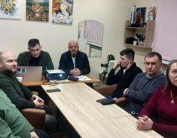 В дистанційному режимі під керуванням голови Сватівської РДА-РВА Олега Сліпця відбулись командно-штабні навчання з Нижньодуванською, Лозно-Олександрівською та Коломийчиською військовими адміністраціями.