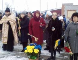 На Сватівщині вшанували  пам’ять українців, які стали жертвами голодомору