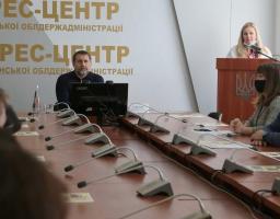 З нагоди відзначення Всесвітнього дня туризму обласні відзнаки отримали представники туристичної сфери та місцеві краєзнавці Сватівського району 