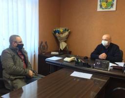 Олег Сліпець провів робочу зустріч з головою громадської ради при Сватівській районній державній адміністрації Юрієм Ірхою