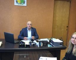 Олег Сліпець провів робочу нараду з головою Сватівської районної організації Товариства Червоного Хреста України Юлією Щербак 