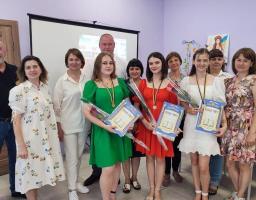 Випускники отримали свідоцтва про здобуття повної середньої освіти 