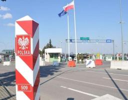 Відтепер у Польщі українці можуть відновлювати посвідчення водія