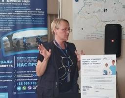 В гуманітарному хабі Сватівської МВА в Броварах представники Міжнародного медичного корпусу (International Medical Corps) провели інформаційну лекцію