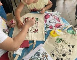 Арт-терапевтичні заняття як ефективний спосіб зняття стресу – у гуманітарному хабі Сватівської МВА пройшло заняття з психологічного розвантаження