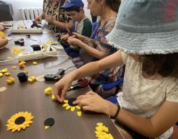 Творчість, як спосіб подолання стресу – в гуманітарному хабі Лозно-Олександрівської СВА пройшов майстер-клас