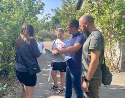 Створений та постійно оновлюється Реєстр пошкодженого та зруйнованого майна. Військовими адміністраціями населених пунктів Сватівського району постійно проводиться робота щодо отримання інформації про пошкоджене внаслідок бойових дій нерухоме майно та вед