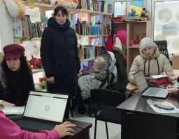 На минулому тижні 231 родина ВПО отримала продуктову допомогу в гуманітарному хабі Сватівської міської військової адміністрації.