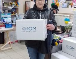 В гуманітарному хабі Сватівської МВА розпочато видачу непродуктової гуманітарної допомоги