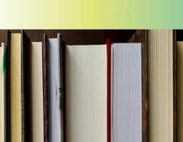 У рамках Зимової підтримки стартував проєкт єКнига, за яким 18-річні українці можуть отримати державну допомогу на купівлю книжок. Це урядова програма для підтримки читання та українських видавців.