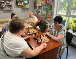 Безбар’єрність у дії: символічний шаховий турнір у хабі «Луганщина моя»