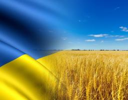23 серпня ми піднімаємо над Україною наш безцінний жовто-блакитний Прапор — символ незламного духу, мужності і волі кожного українця. Цей стяг — не просто кольори, це серце нашої нації, наша історія і наша надія.