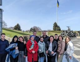 Для ВПО Луганщини та міста Бахмут відбулась екскурсія до Національного музею історії України у Другій світовій війні та меморіального комплексу «Батьківщина – мати»