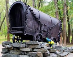 2 серпня щороку відзначається Міжнародний день голокосту ромів.