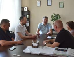 Співпраця заради підтримки: у Пирятинській громаді обговорили інтеграцію ВПО зі Сватівщини