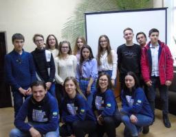 Українська академія лідерства залучає до реалізації проекту молодь Сватівщини