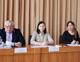На Сватівщині обговорили нагальні питання аграріїв та бджолярів