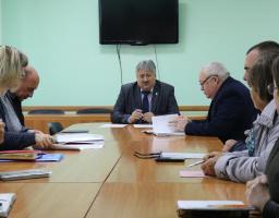 Розглянуто питання упорядкування архівів колишніх КСП