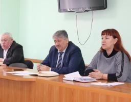 Дмитро Мухтаров обговорив нагальні питання з головами територіальних громад Сватівського району